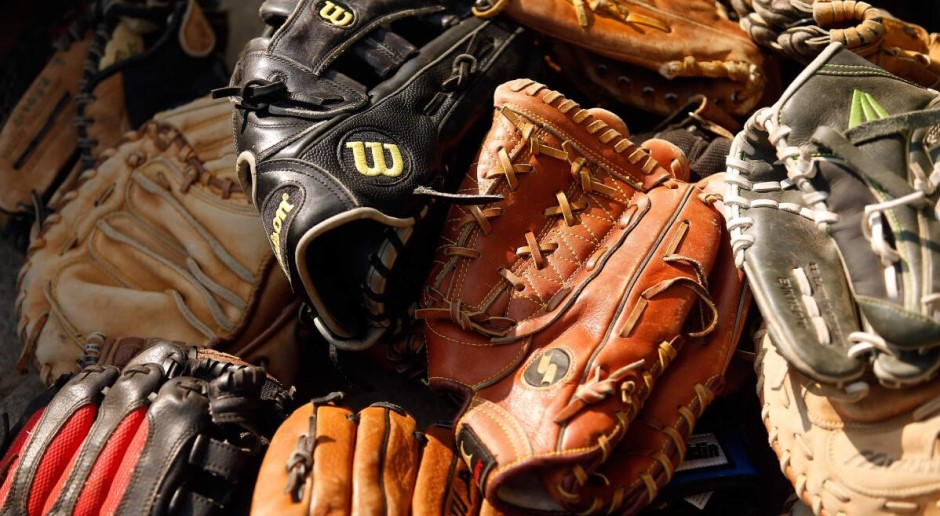 Tips on Buying Gloves and Bats